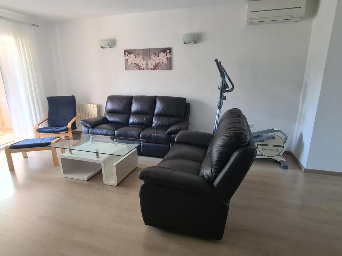 Apartmani Emily 普拉 外观 照片