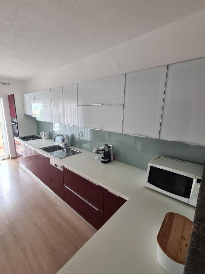Apartmani Emily 普拉 外观 照片